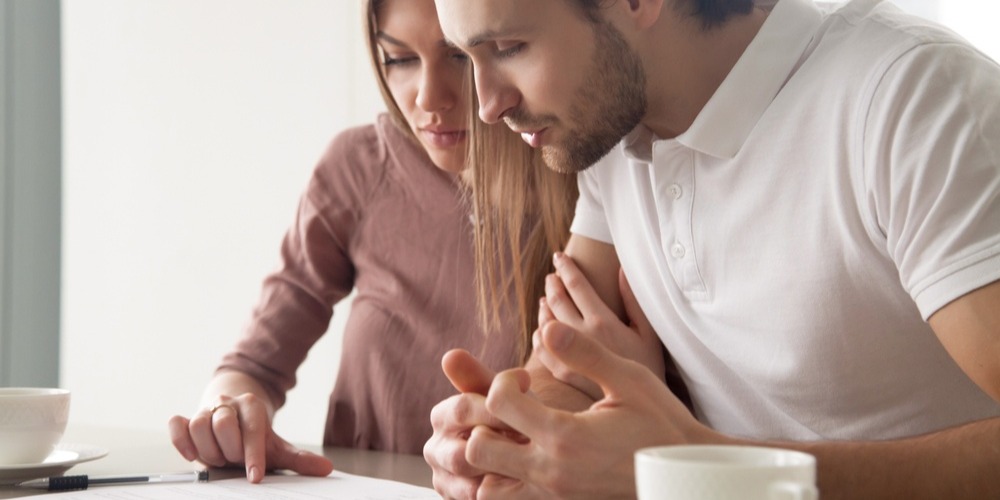 The Pros and Cons of Getting a Credit Card with a Cosigner